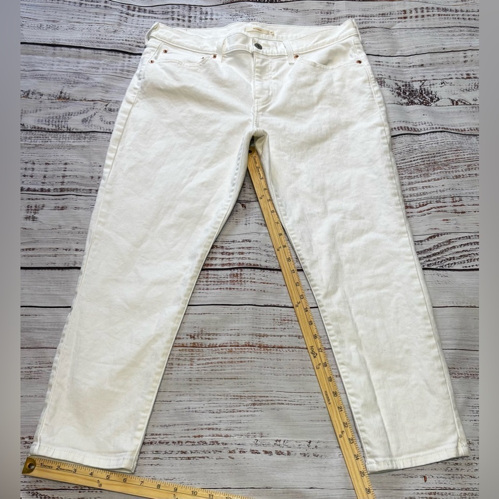 Women’s Levi’s White Denim Boyfriend Jeans